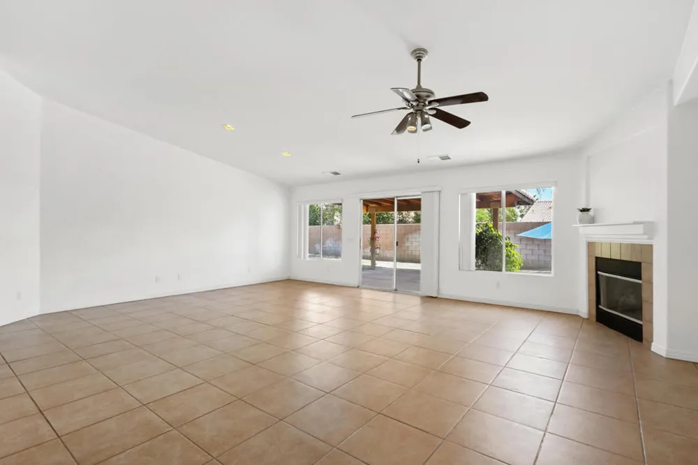 47820 Calle Zafiro Indio, CA 92201
