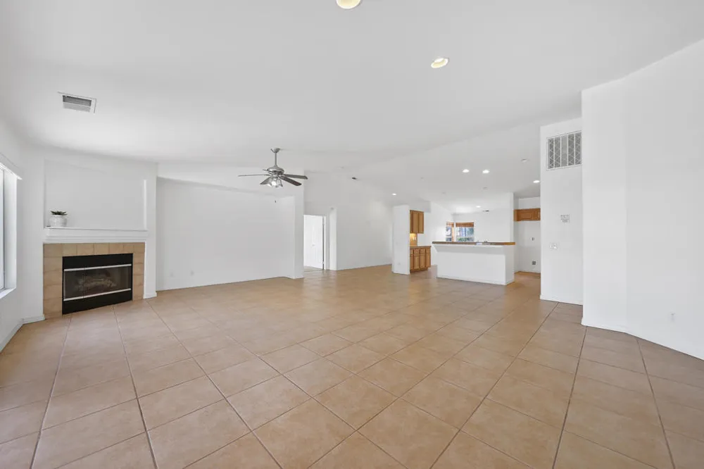 47820 Calle Zafiro Indio, CA 92201