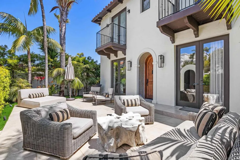 227 Neptune Ave Encinitas, CA 92024