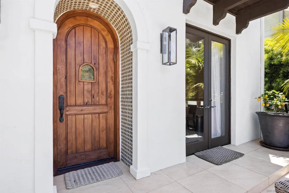 227 Neptune Ave Encinitas, CA 92024