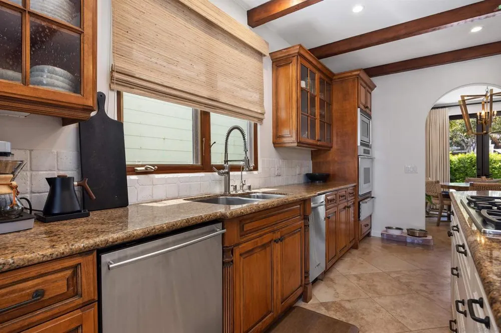 227 Neptune Ave Encinitas, CA 92024