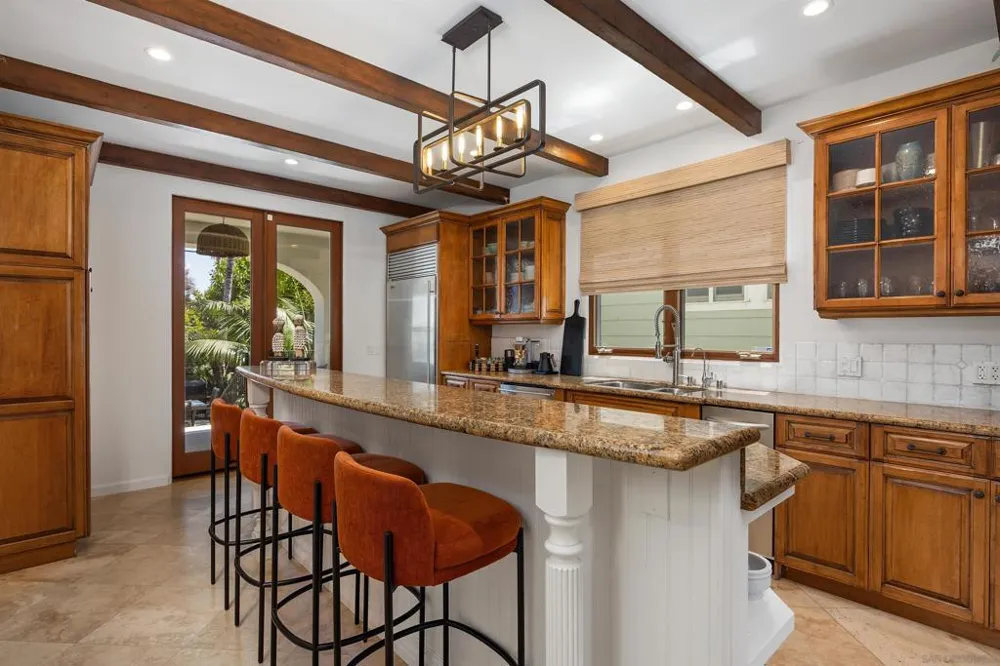 227 Neptune Ave Encinitas, CA 92024