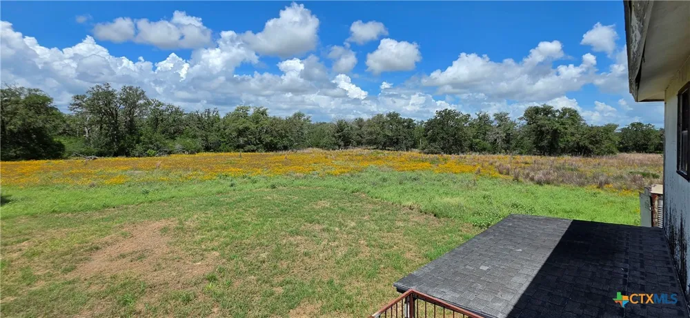 84 Longhorn Road Stockdale, TX 78160