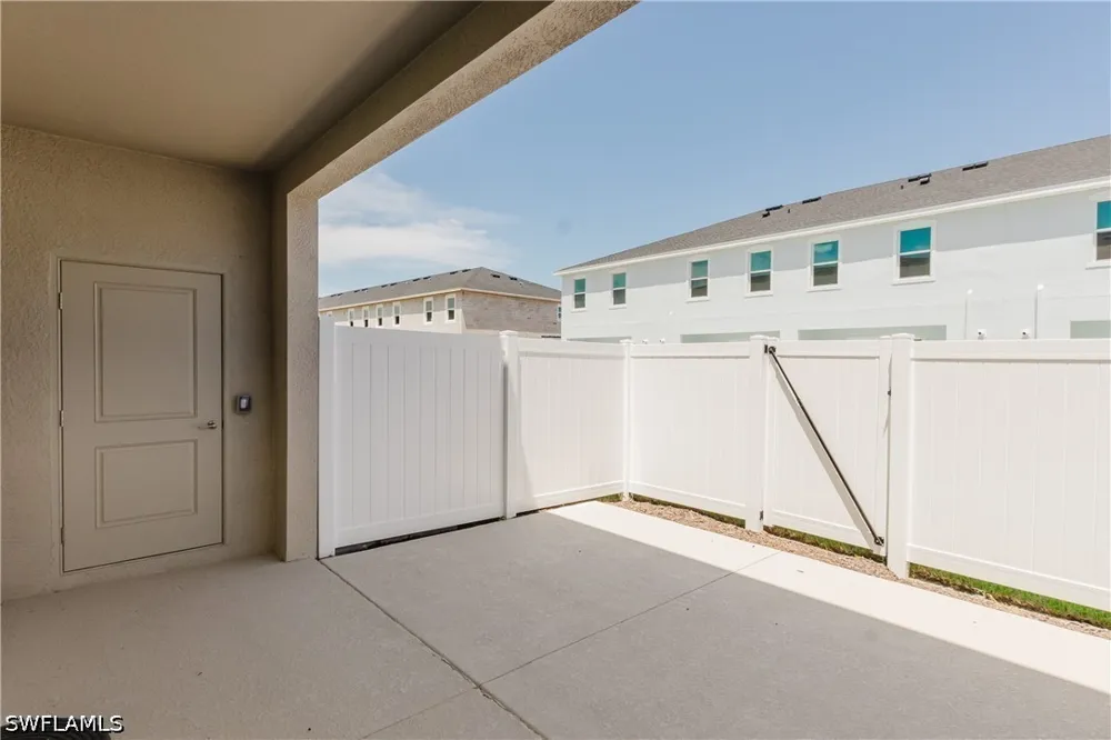 WHITE PEARL ROAD Punta Gorda, FL 33982