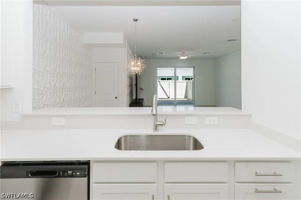 WHITE PEARL ROAD Punta Gorda, FL 33982