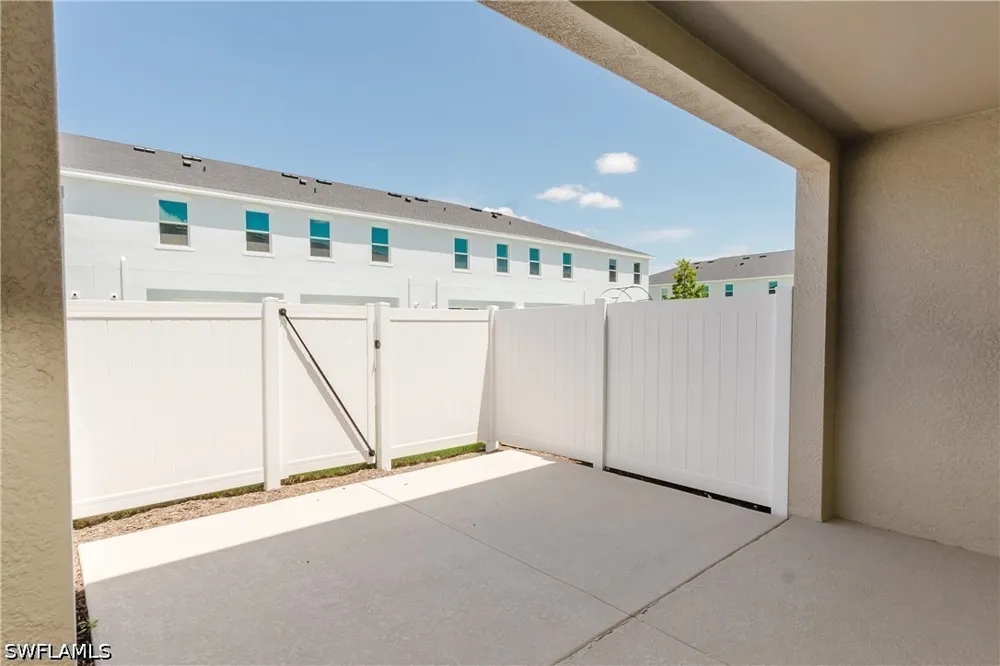 WHITE PEARL ROAD Punta Gorda, FL 33982