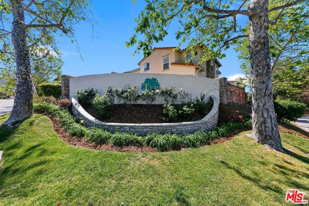 1572 Silver Shadow Drive Newbury Park, CA 91320