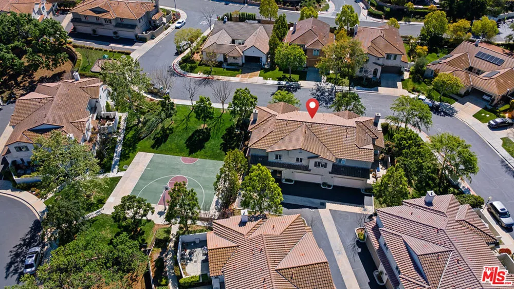 1572 Silver Shadow Drive Newbury Park, CA 91320
