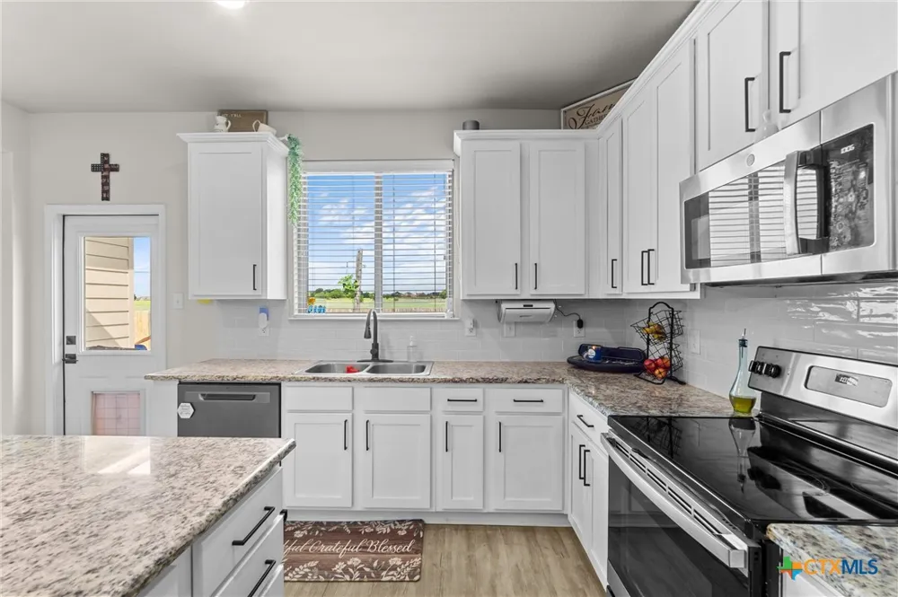 1324 Lakeway Crossing Drive Temple, TX 76502