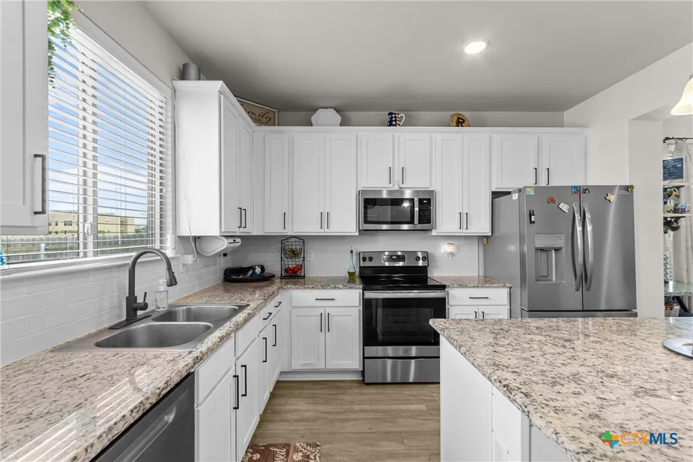 1324 Lakeway Crossing Drive Temple, TX 76502