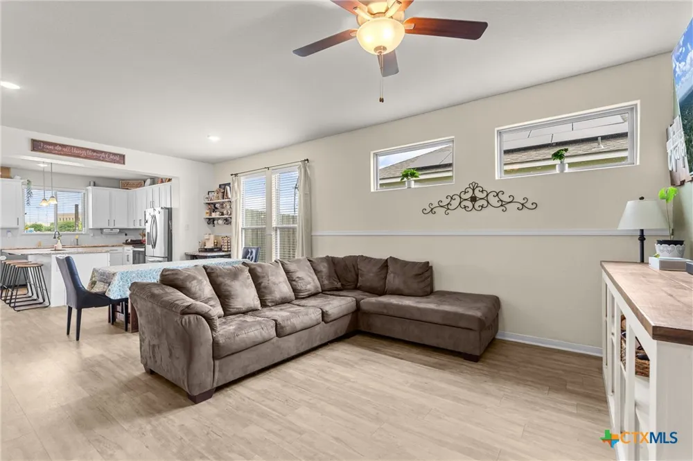 1324 Lakeway Crossing Drive Temple, TX 76502