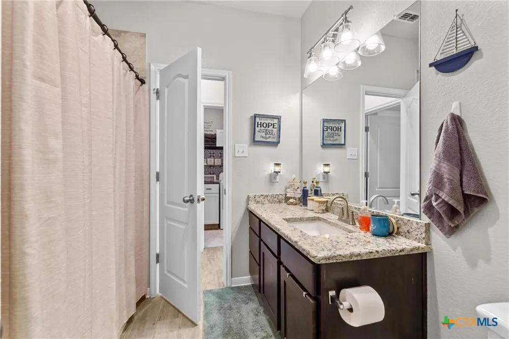 1324 Lakeway Crossing Drive Temple, TX 76502