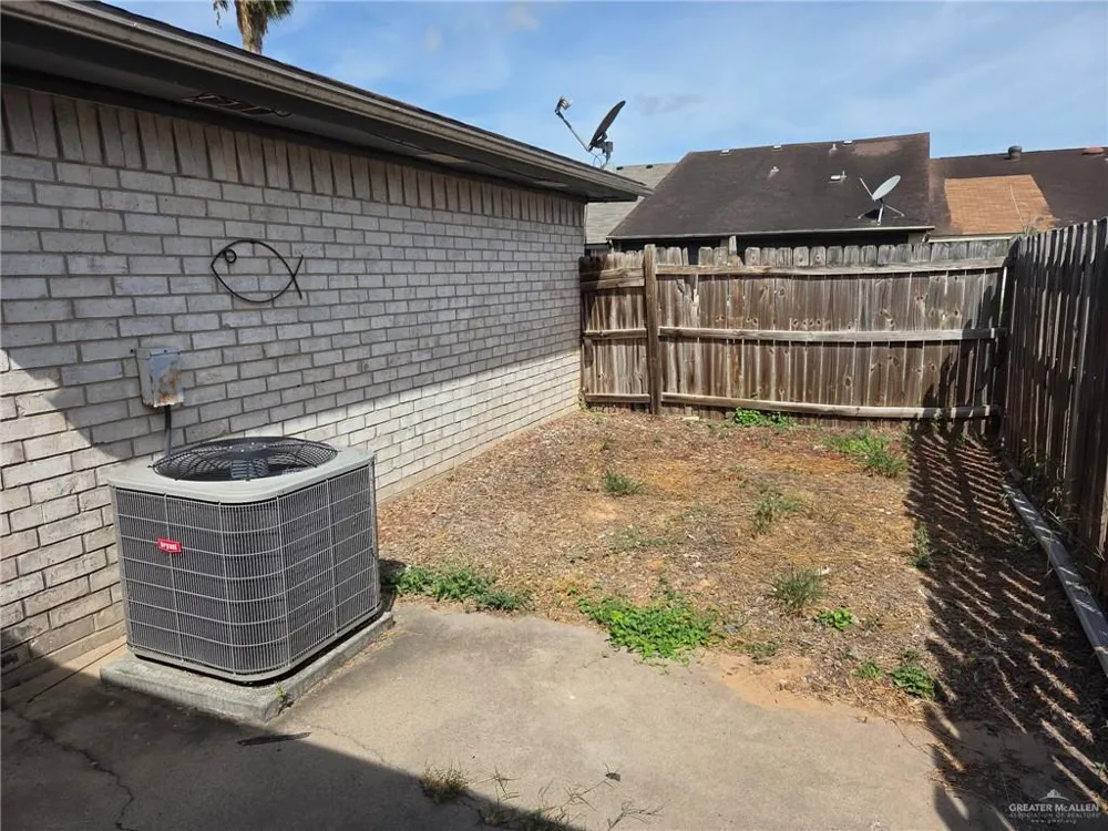 2704 Ashley Court Pharr, TX 78577