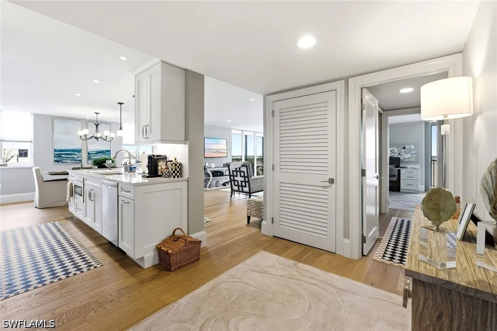 Gulf Shore Drive #161 Naples, FL 34108