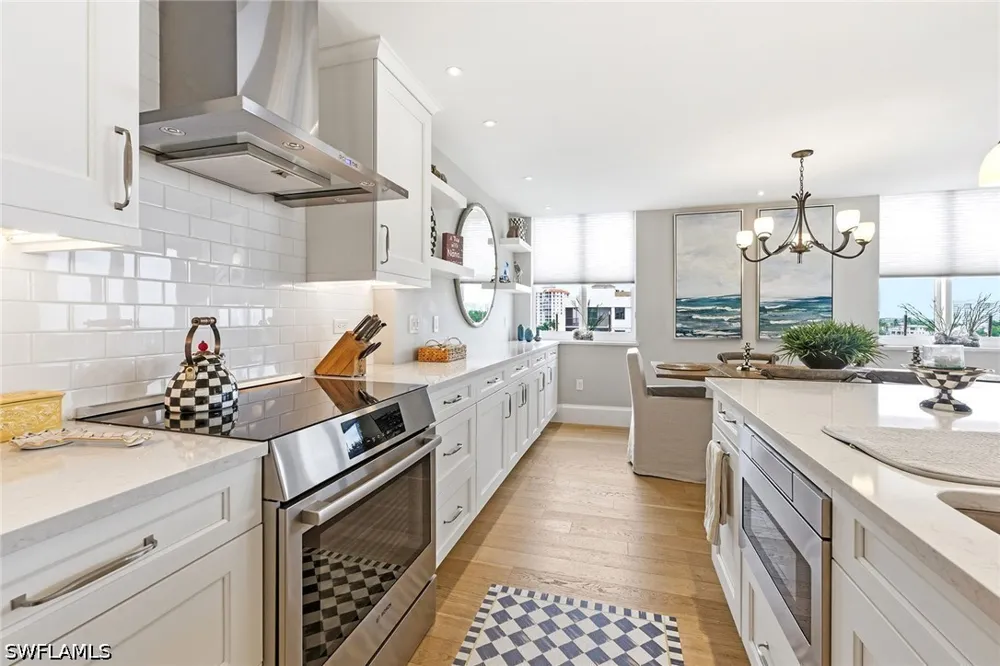 Gulf Shore Drive #161 Naples, FL 34108