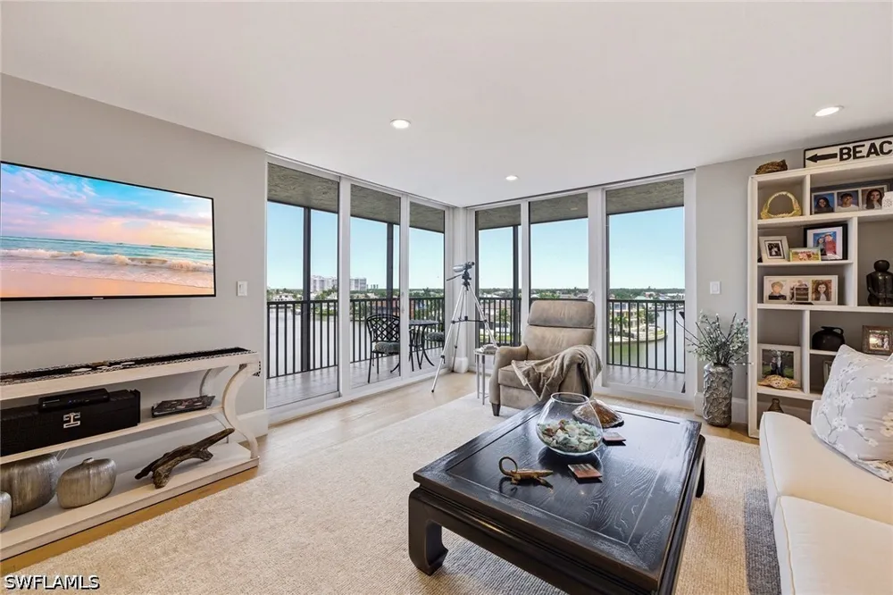 Gulf Shore Drive #161 Naples, FL 34108
