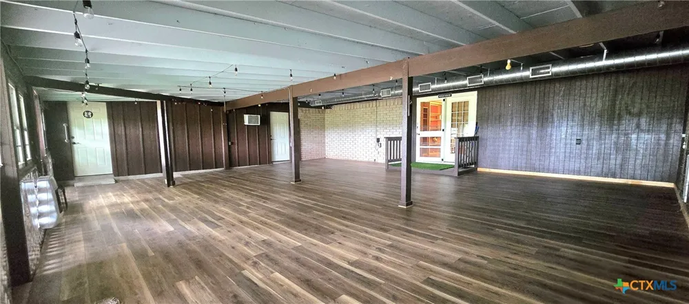 110 Live Oak Street Gonzales, TX 78629