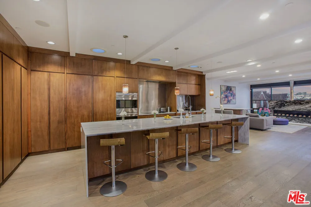 2105 E Balboa Boulevard Newport Beach, CA 92661