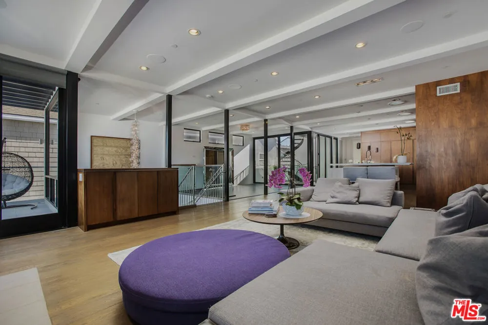 2105 E Balboa Boulevard Newport Beach, CA 92661