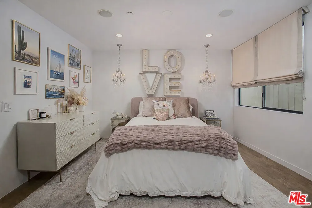 2105 E Balboa Boulevard Newport Beach, CA 92661