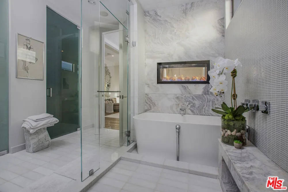 2105 E Balboa Boulevard Newport Beach, CA 92661