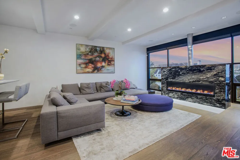 2105 E Balboa Boulevard Newport Beach, CA 92661