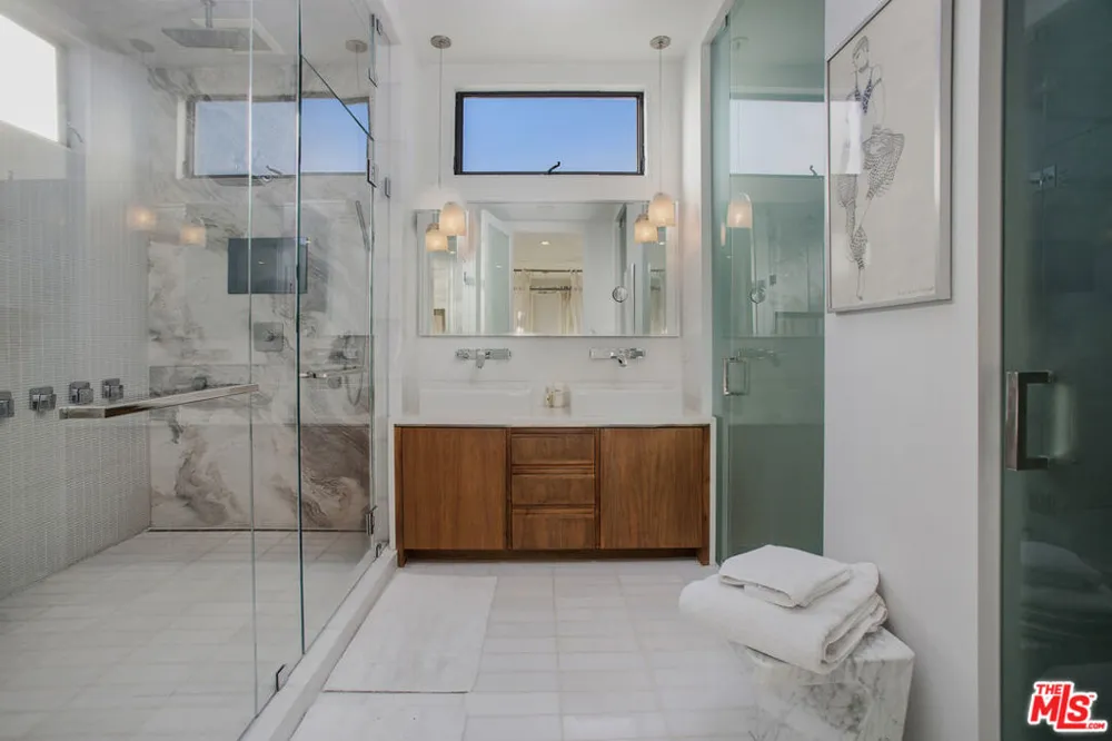 2105 E Balboa Boulevard Newport Beach, CA 92661