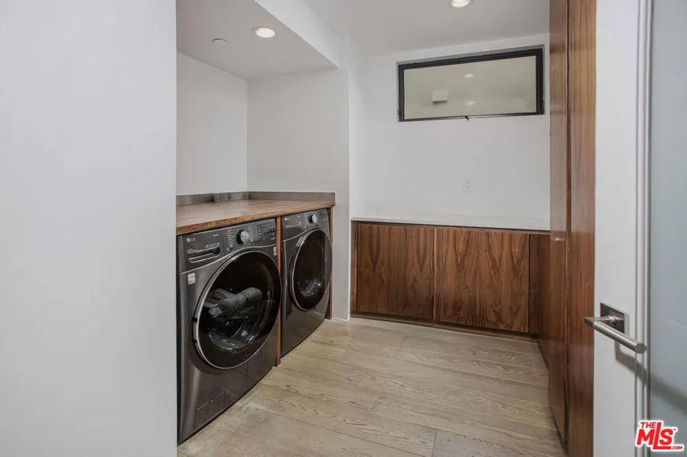 2105 E Balboa Boulevard Newport Beach, CA 92661