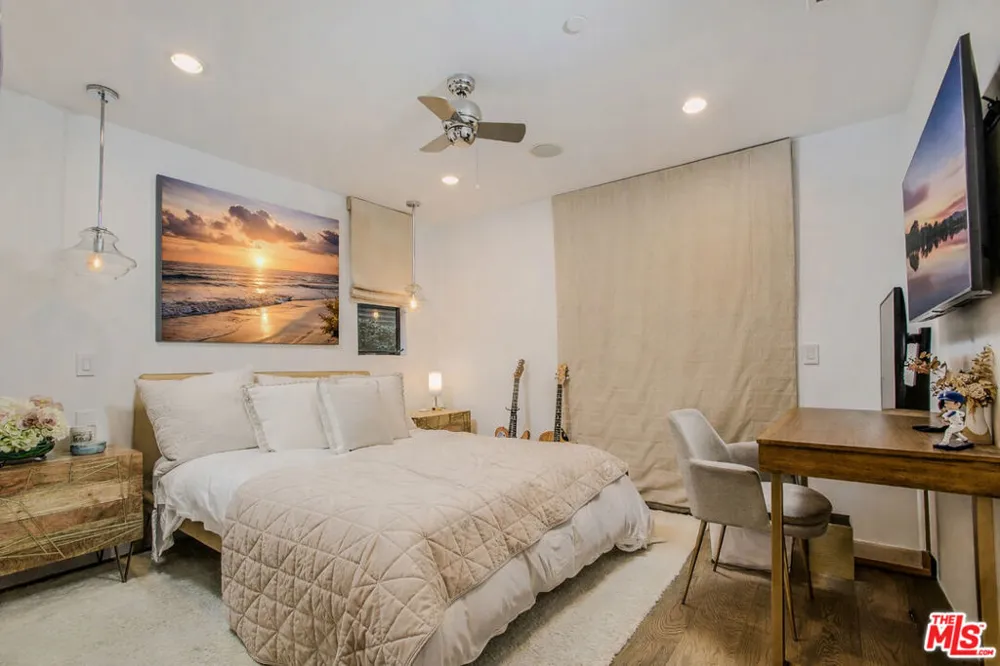 2105 E Balboa Boulevard Newport Beach, CA 92661