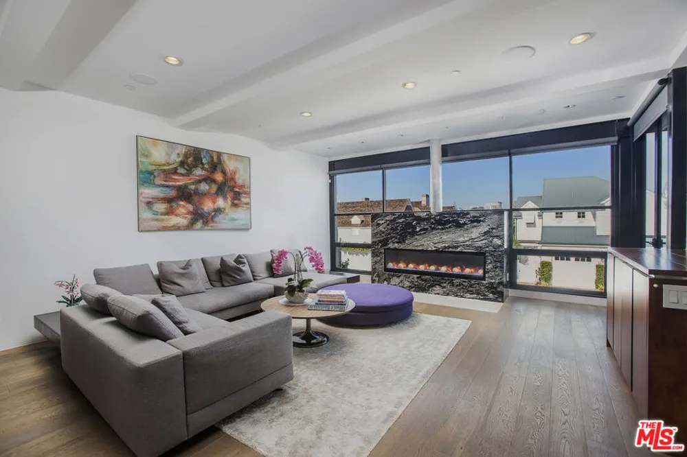 2105 E Balboa Boulevard Newport Beach, CA 92661