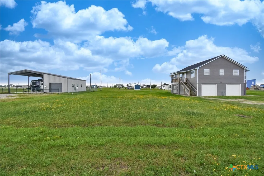 90 Bluefish Lane Palacios, TX 77465