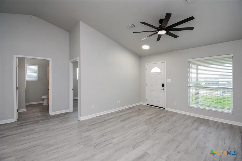 90 Bluefish Lane Palacios, TX 77465