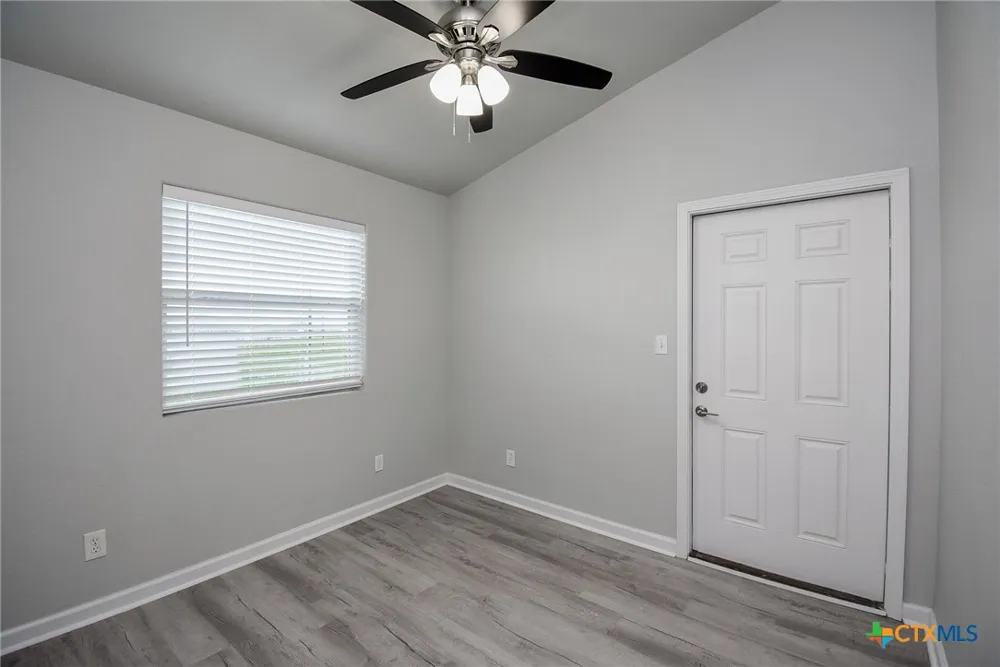 90 Bluefish Lane Palacios, TX 77465