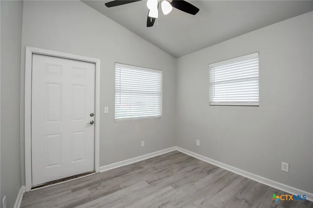 90 Bluefish Lane Palacios, TX 77465