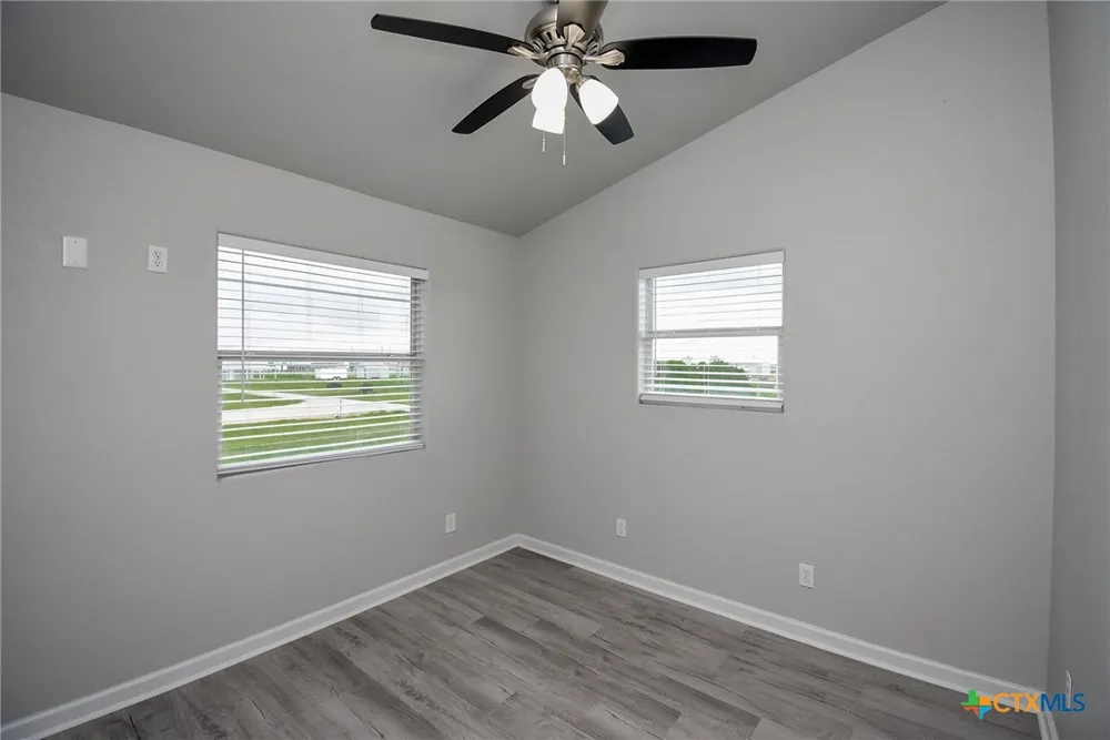90 Bluefish Lane Palacios, TX 77465