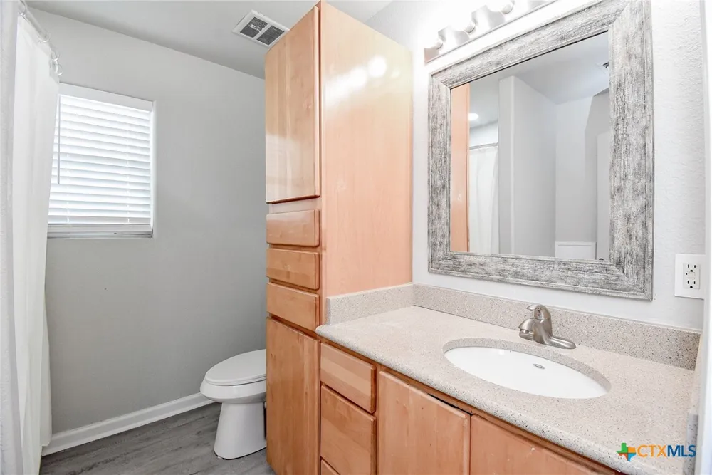 90 Bluefish Lane Palacios, TX 77465