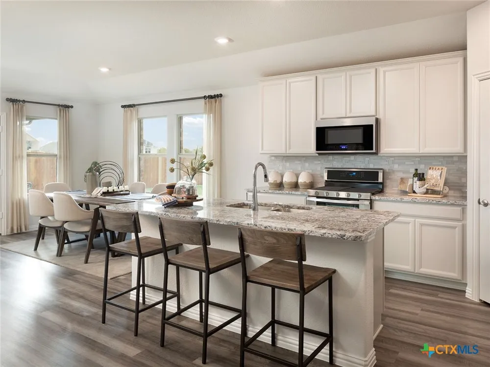 5521 McBride Street Cibolo, TX 78108
