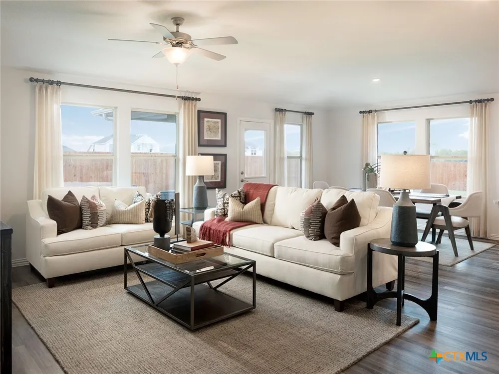5521 McBride Street Cibolo, TX 78108