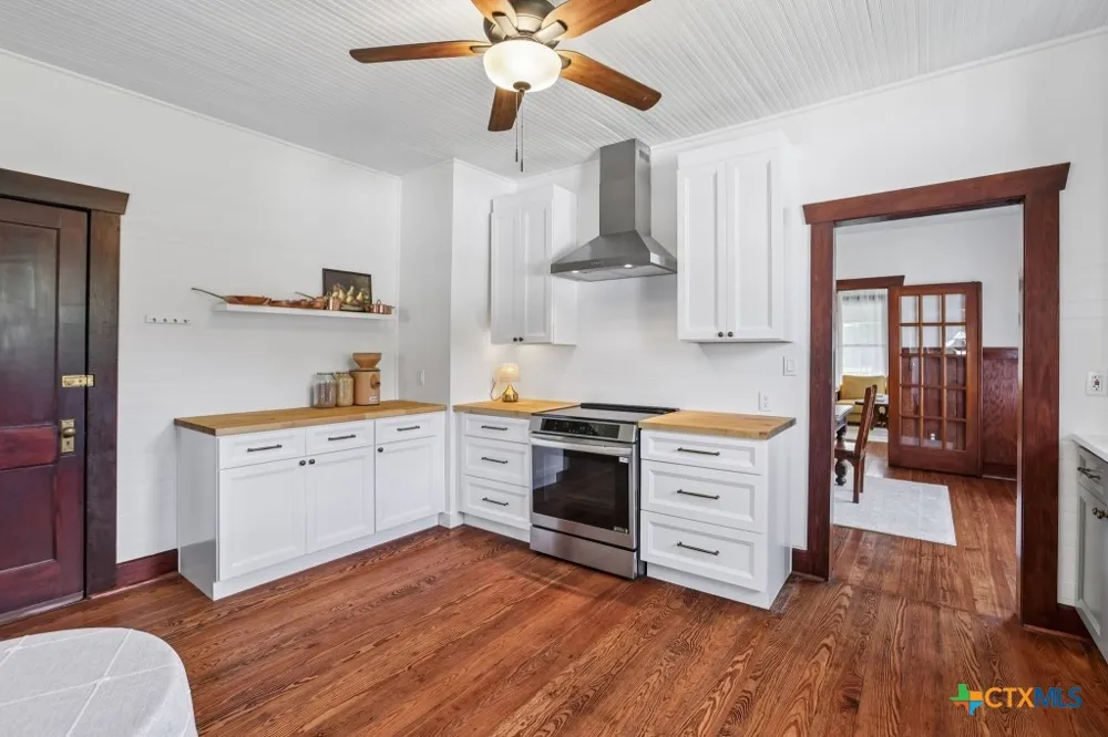 117 Main Street Paige, TX 78659