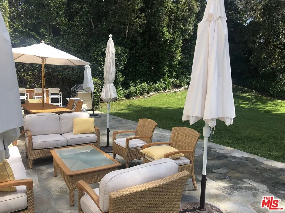 722 Patterson Place Pacific Palisades, CA 90272