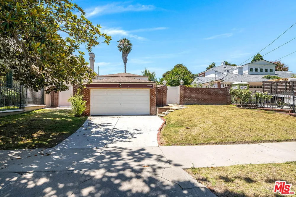 10058 Valley Spring Lane Toluca Lake, CA 91602