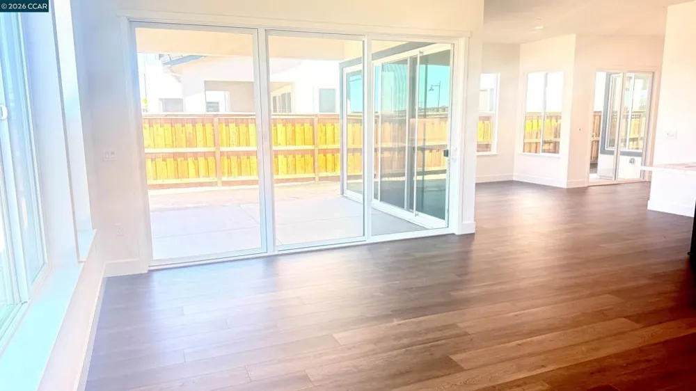 17405 Bushwick Lane Lathrop, CA 95330
