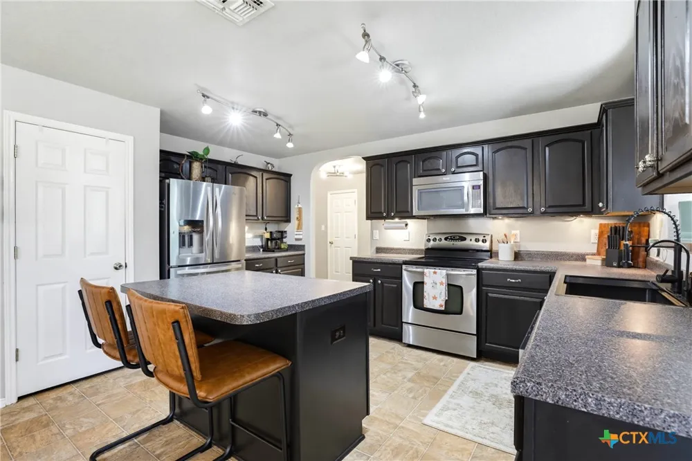 518 Bandera Circle New Braunfels, TX 78130
