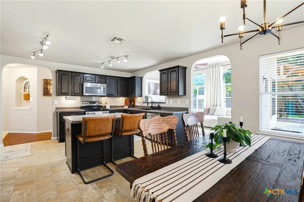 518 Bandera Circle New Braunfels, TX 78130