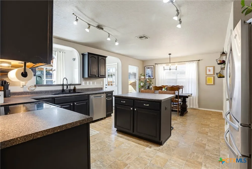 518 Bandera Circle New Braunfels, TX 78130