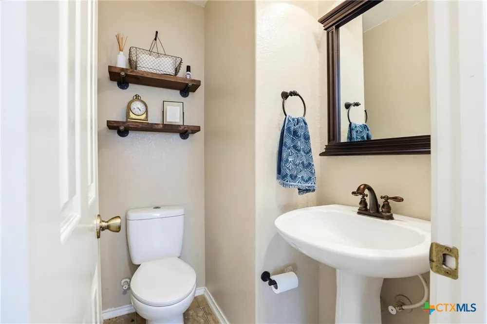 518 Bandera Circle New Braunfels, TX 78130