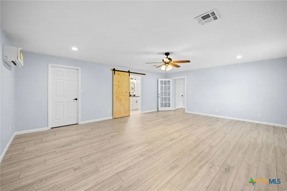 575 W 4th Street Crawford, TX 76638