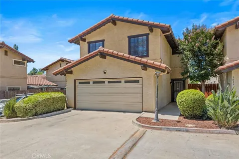1021 S Reservoir