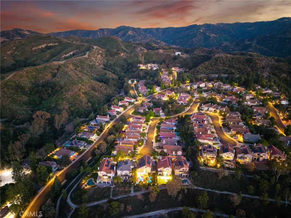 24238 Cary Court Newhall, CA 91321