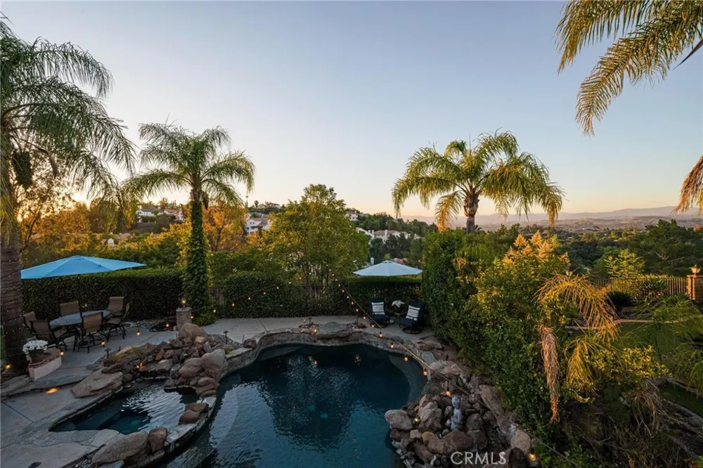 24238 Cary Court Newhall, CA 91321